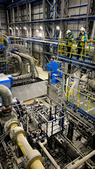 Пусконаладочные работы ведутся на установке криогенного разделения газа первой технологической линии Амурского ГПЗ.