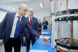 Генеральный директор ООО «Газпром переработка Благовещенск» Юрий Лебедев и ректор АмГУ Андрей Плутенко (слева направо).