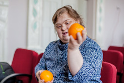 ООО «Газпром переработка Благовещенск» регулярно оказывает благотворительную помощь детям-инвалидам.