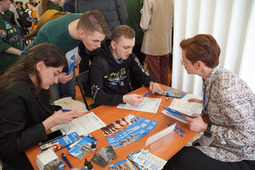 Второе мероприятие прошло 24 марта в Санкт-Петербургском государственном электротехническом университете «ЛЭТИ» им. В.И. Ульянова (Ленина).