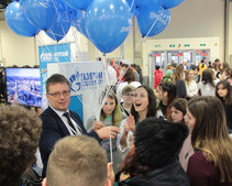 Амурский ГПЗ был представлен сразу на двух стендах масштабного фестиваля «Дни Дальнего Востока в Москве», который посетили 27 тысяч человек